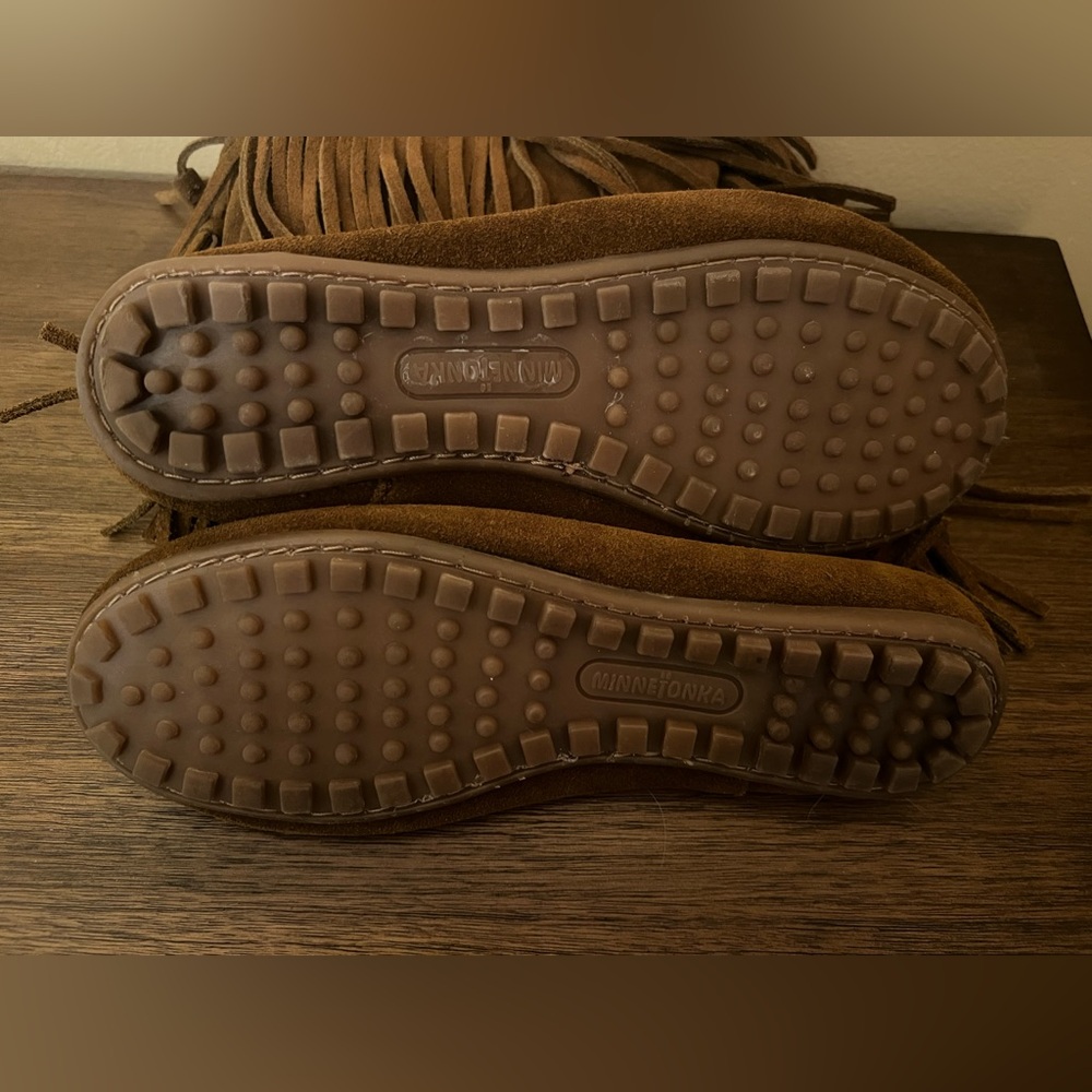 Minnetonka 3-Layer Suede Brown Fringe Boot Size 7 - image 6